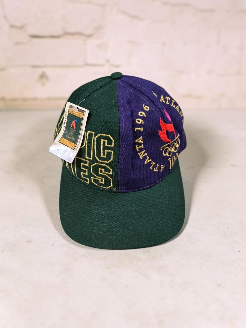 Vintage 1996 Atlanta Olympics Logo Athletic Snapback Hat NWT
